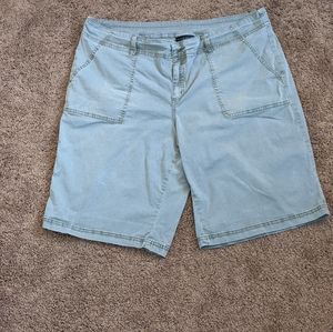 Lane bryant sage green cargo shorts